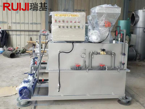 PAM自動(dòng)投料加藥機(jī).jpg