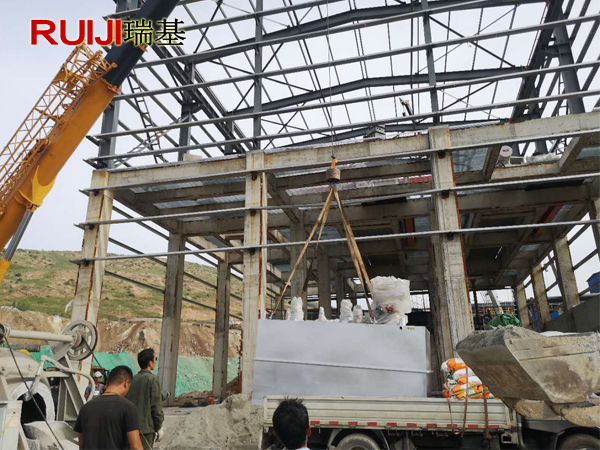全自動PAM加藥設備廣東東莞安裝現(xiàn)場
